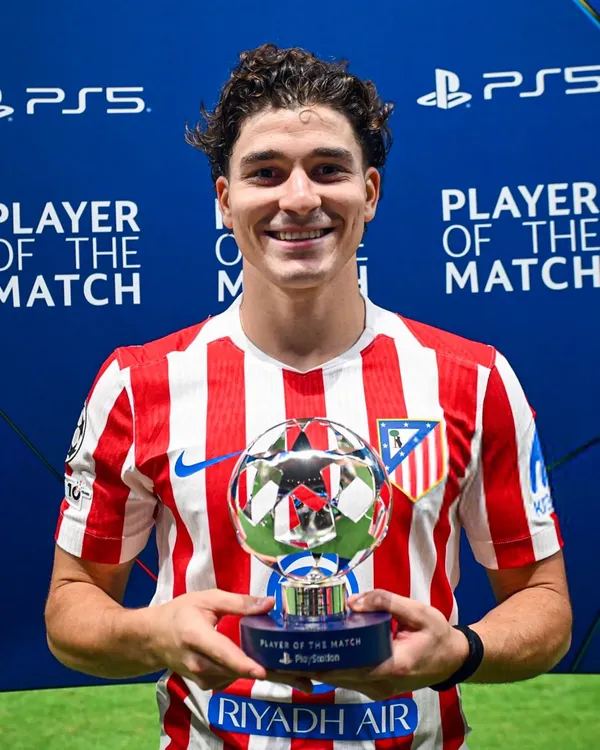 Julian hoy