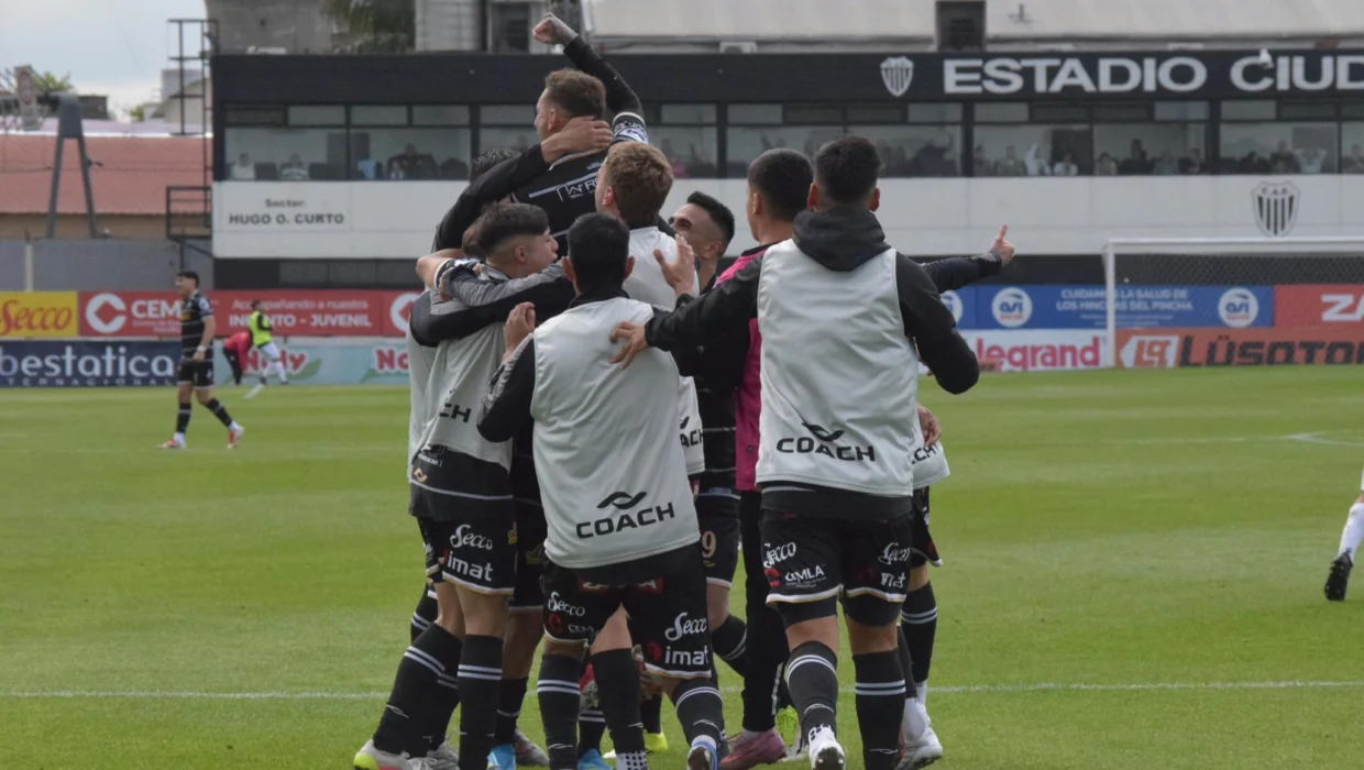 Estudiantes-2-0-Deportivo-MOron-1240x700