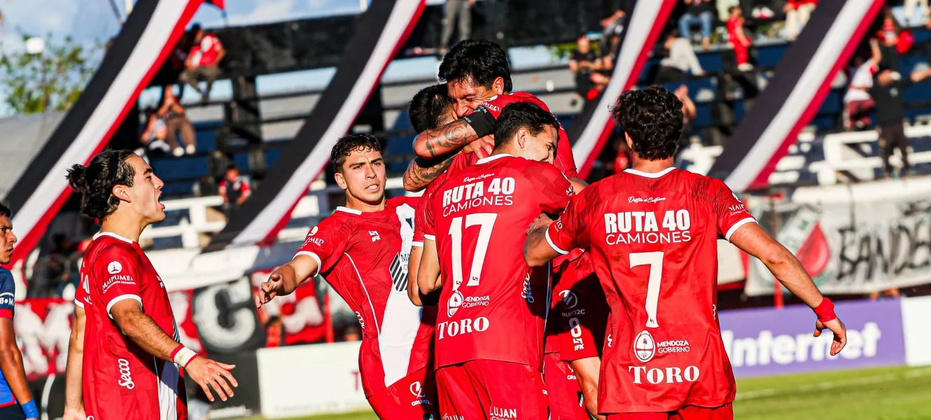 1-261026_011038_noticia