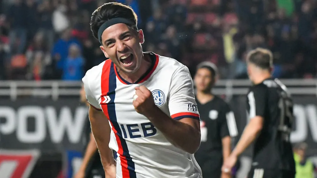 san-lorenzo-le-gana-1-0-a-riestra-y-se-mete-en-zona-de-clasificacion-a-los-playoffs-del-tornero-clausura-foto-fotobaires-UWOOQQBOUFAZDGEWS3HPVBNDJY